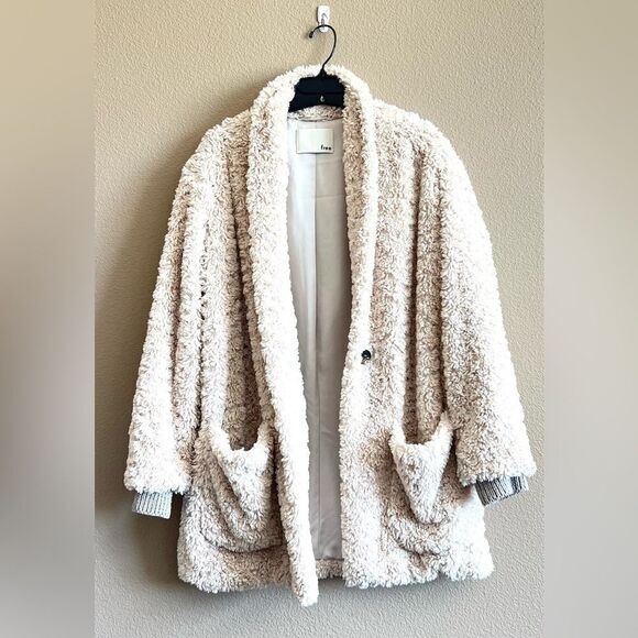 Aritzia Wilfred Free Grete Sherpa Coat - Picture 7 of 11